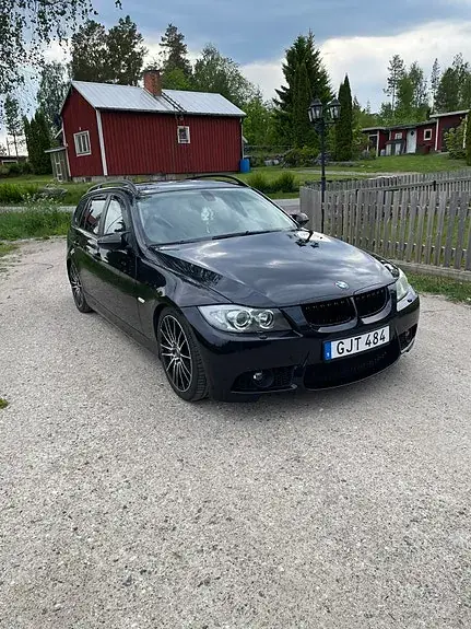 BMW 320D 2008 photo 2