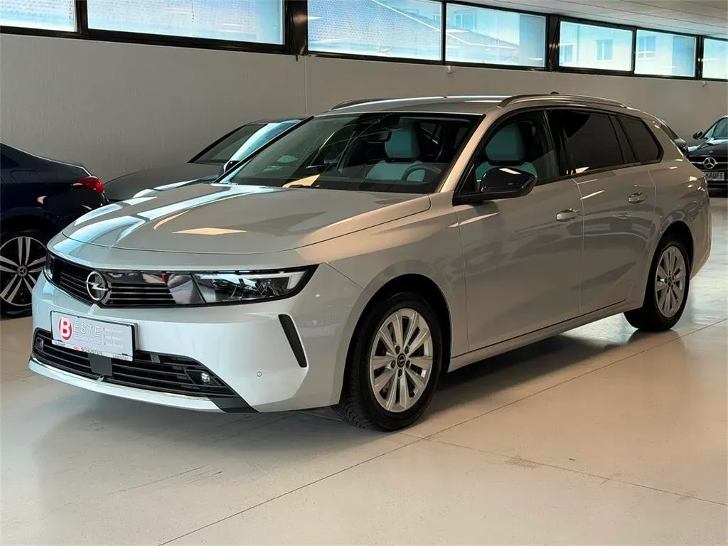 Opel Astra 2023 photo 3