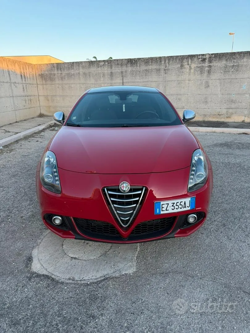 Alfa Romeo Giulietta 2015 photo 2
