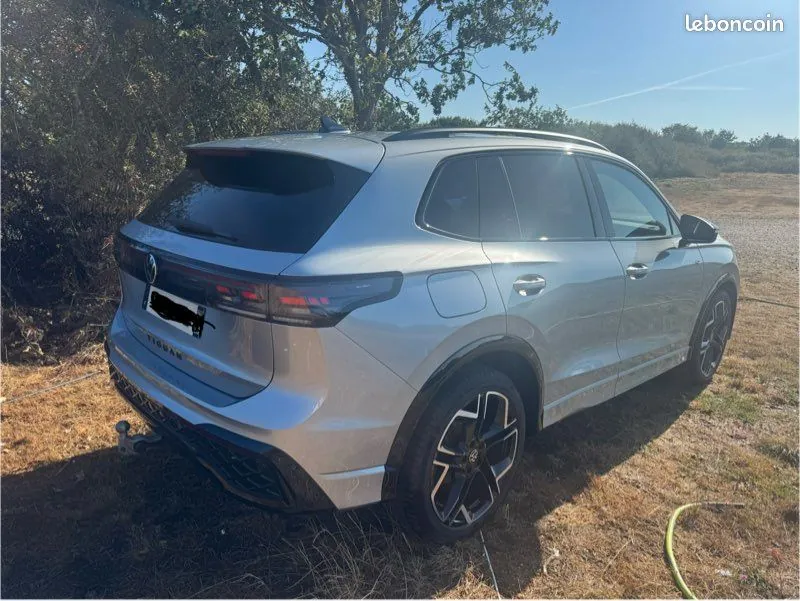 Volkswagen Tiguan 2025 photo 2