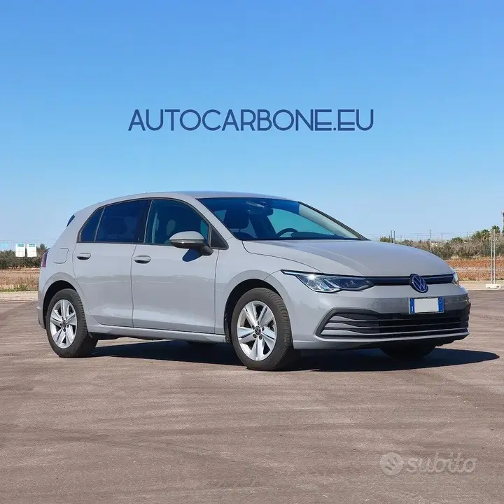 Volkswagen Golf 2023 photo 2