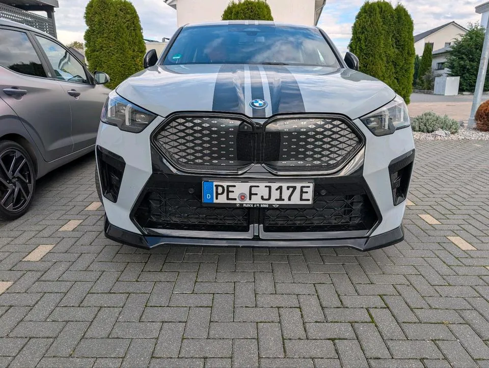 BMW Ix2