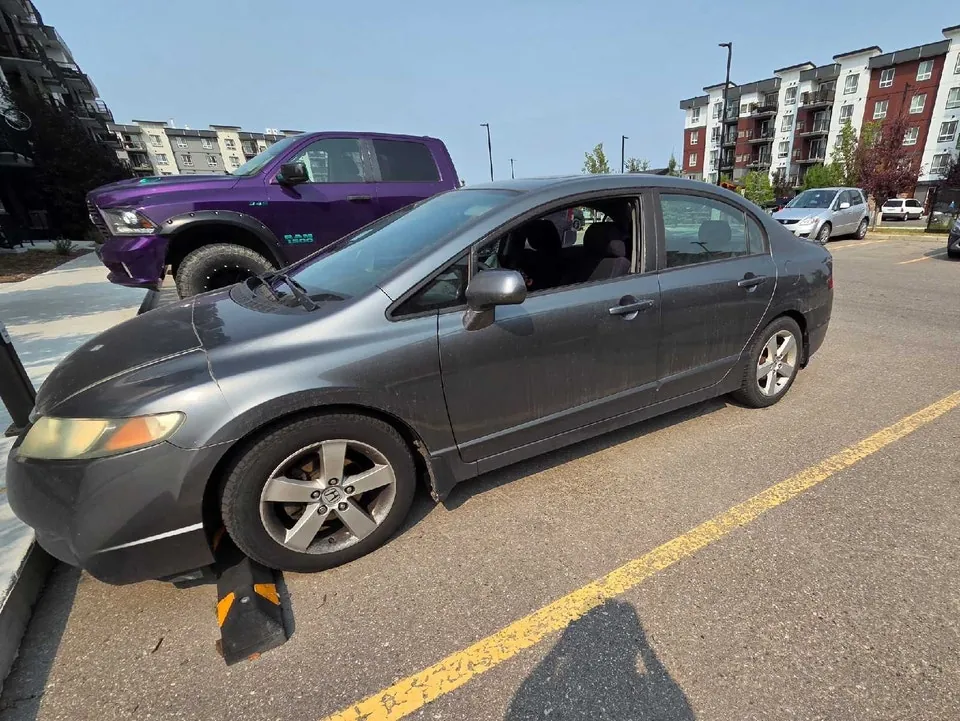 Honda Civic 2010 photo 2