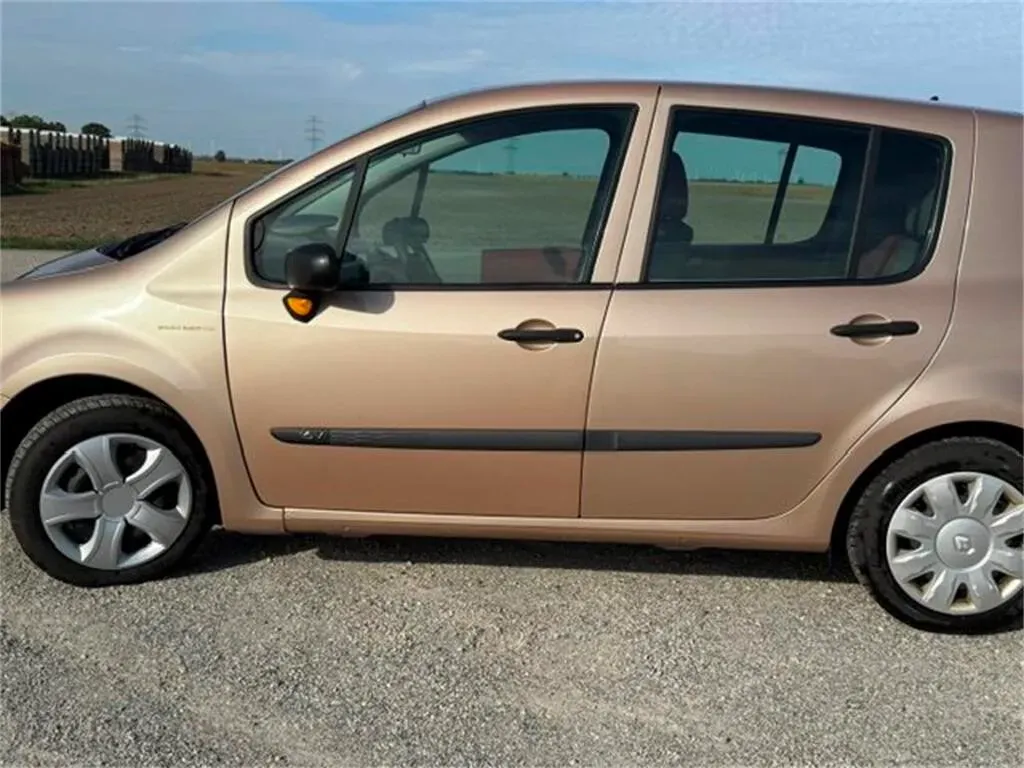 Renault Modus 2005 photo 2