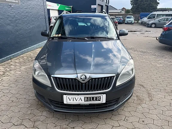 Skoda Fabia 2014 photo 2