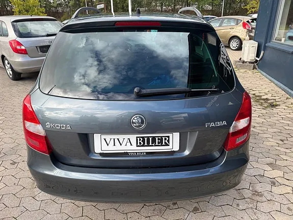 Skoda Fabia 2014 photo 4