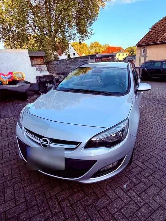 Opel Astra J Sports Tourer