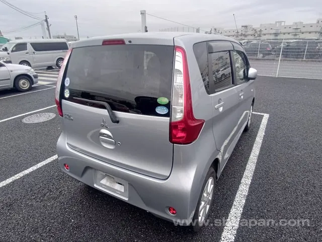 Mitsubishi Ek Wagon G 2013 photo 4