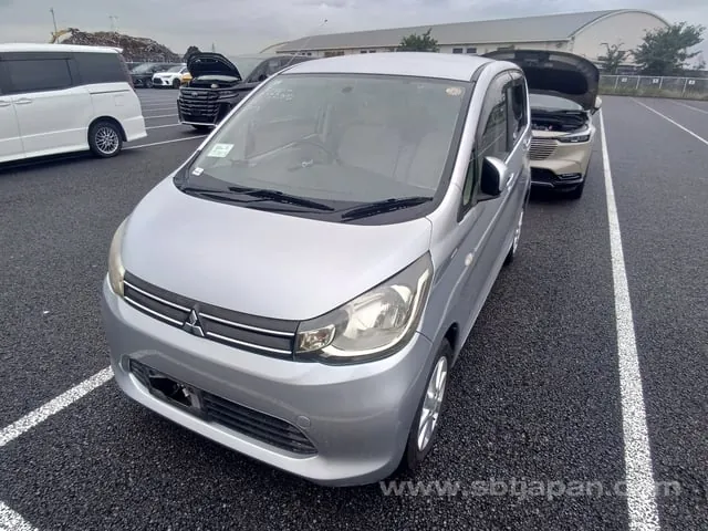 Mitsubishi Ek Wagon G 2013 photo 2
