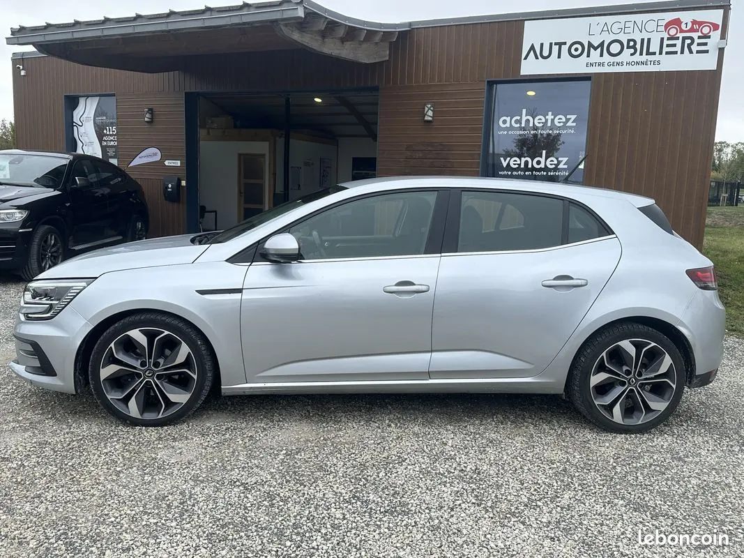 Renault Megane 2021 photo 2