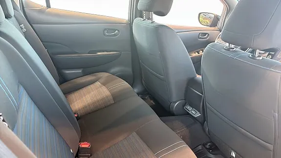 Nissan Leaf 2021 photo 5