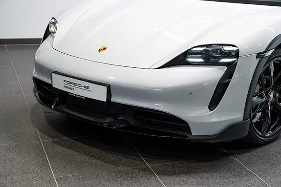 Porsche Taycan Cross Turismo 2021 photo 2
