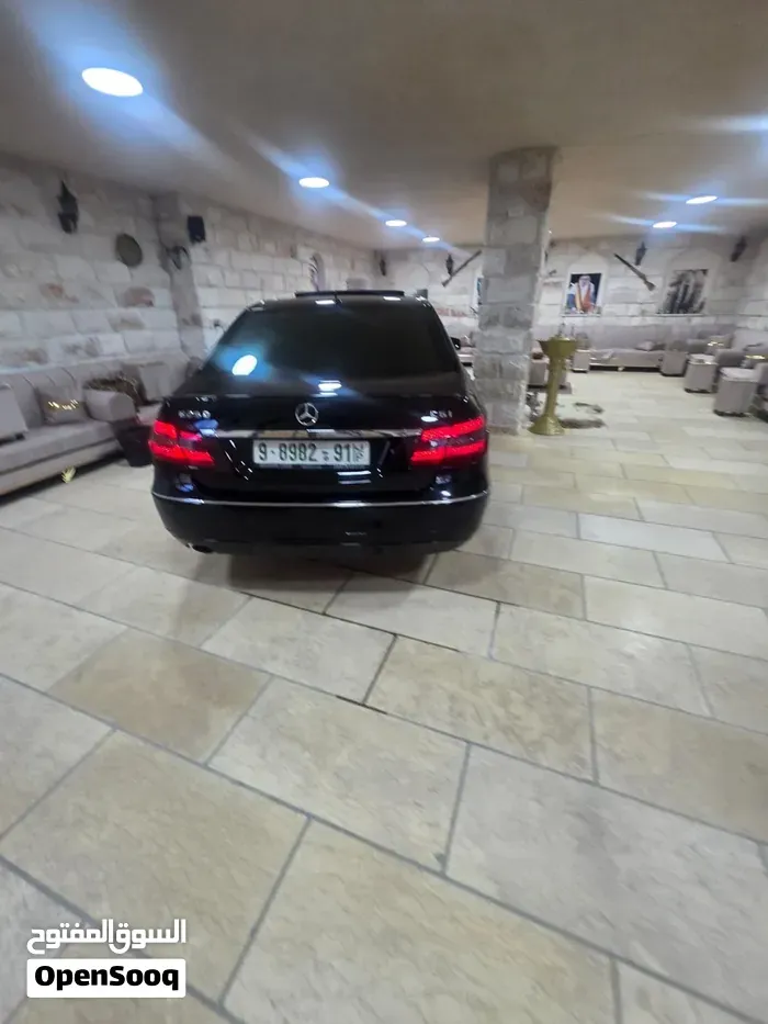 Mercedes-Benz E-Class 2011 photo 4