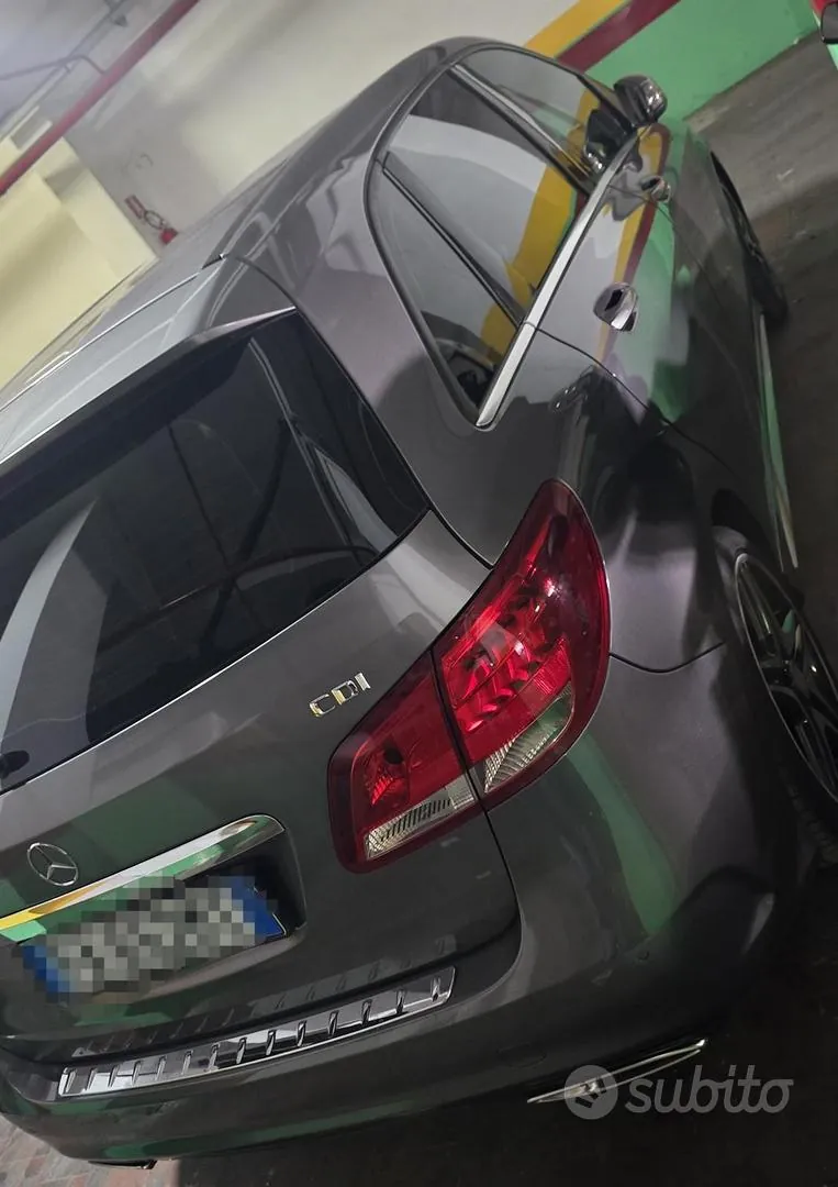 Mercedes-Benz B 2015 photo 3
