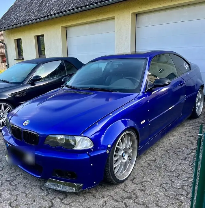 BMW 328I