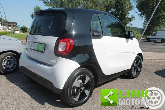 Smart Fortwo 2022 photo 4
