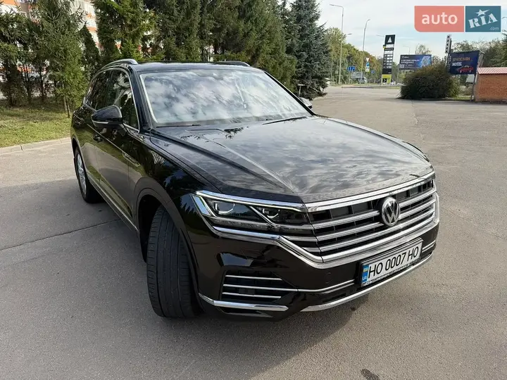 Volkswagen Touareg 2019 photo 2