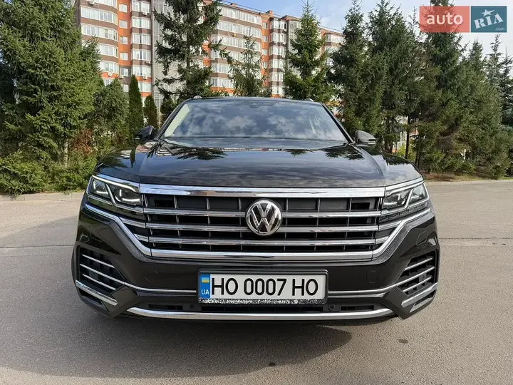 Volkswagen Touareg 2019 photo 3