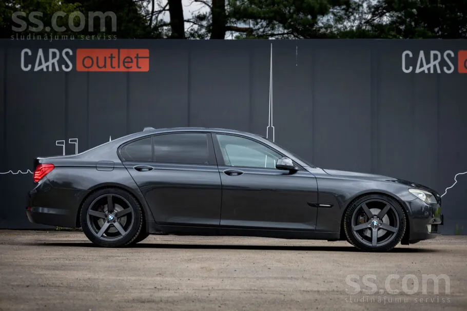 BMW 730 2008 photo 4