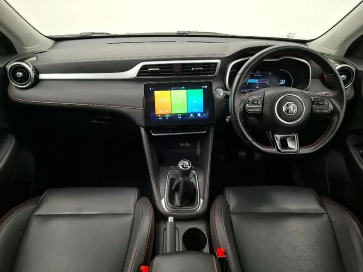 MG Mg Zs 2023 photo 3