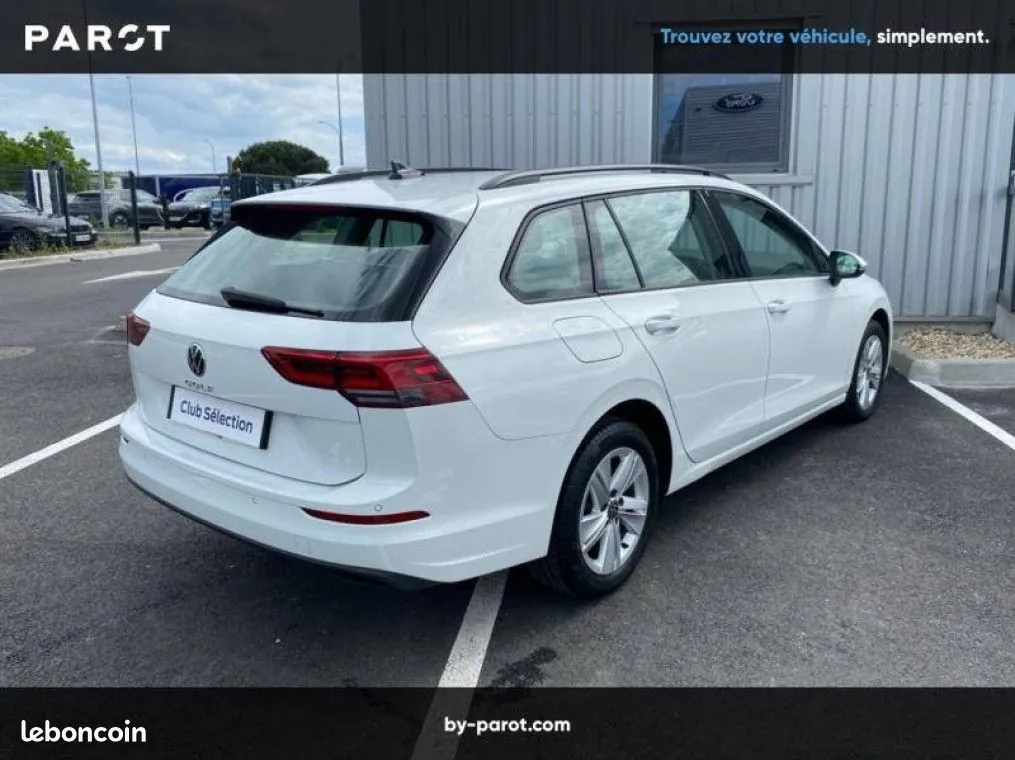 Volkswagen Golf 2024 photo 2