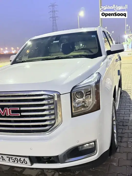 GMC Yukon 2020 photo 2