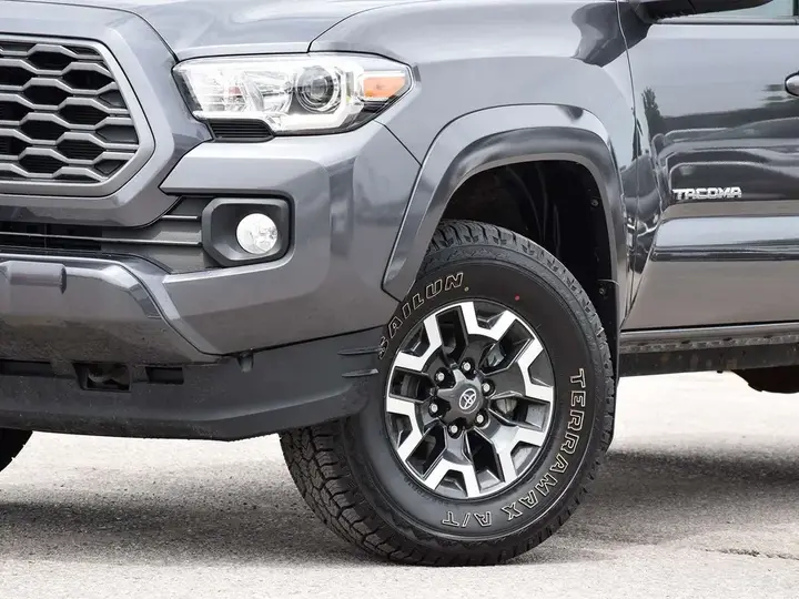 Toyota Tacoma 2023 photo 2