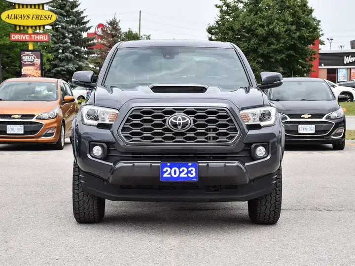 Toyota Tacoma 2023 photo 4