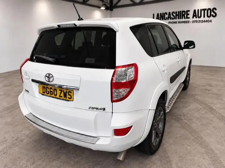 Toyota Rav4 2011 photo 2