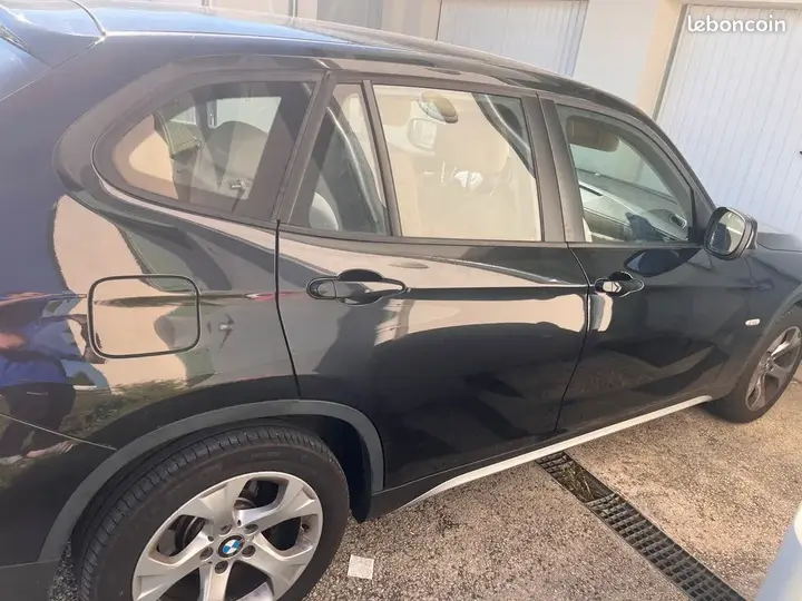 BMW X1 2012 photo 2
