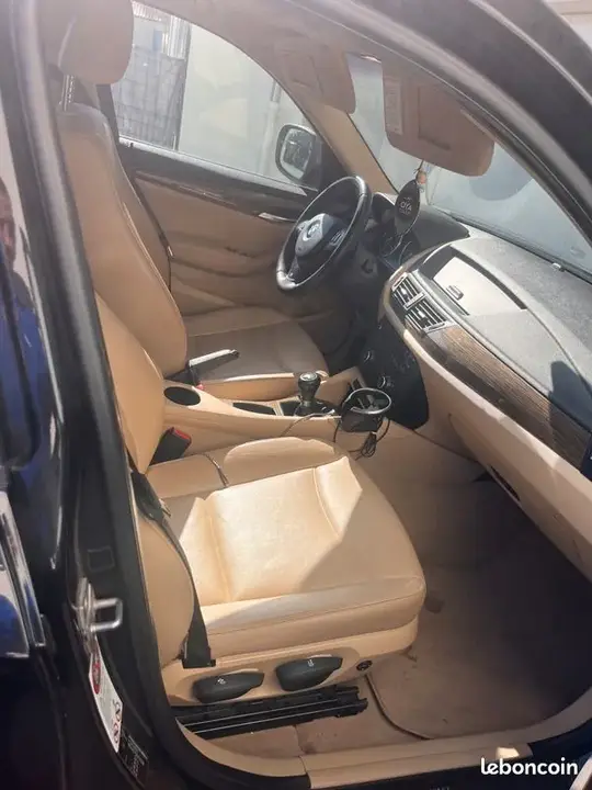 BMW X1 2012 photo 3