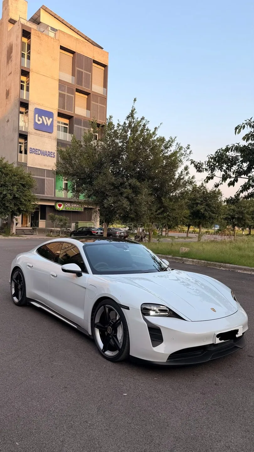 Porsche Taycan