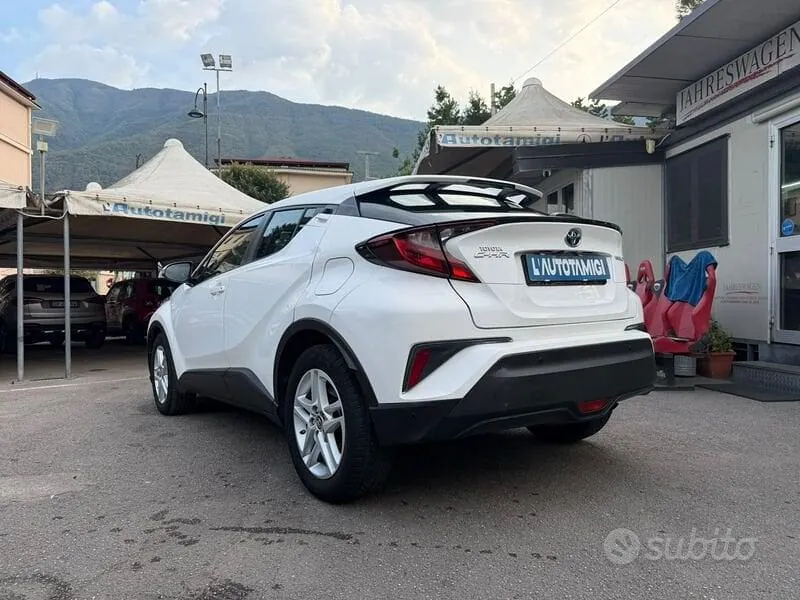 Toyota C-Hr 2022 photo 3