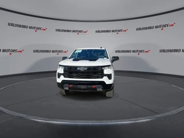 Chevrolet Silverado 1500 2024 photo 3