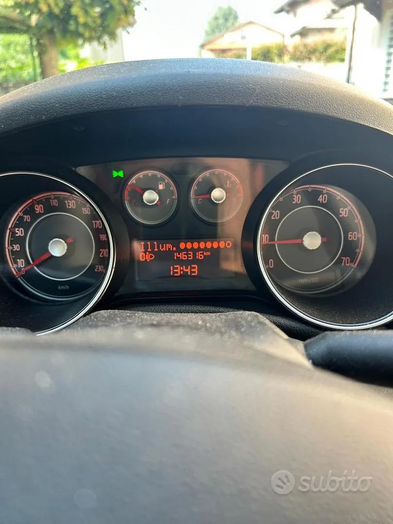 Fiat Punto 2012 photo 5