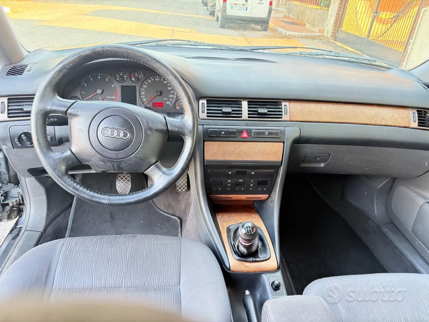 Audi A6 1998 photo 3
