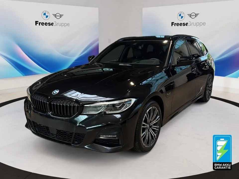BMW 330E