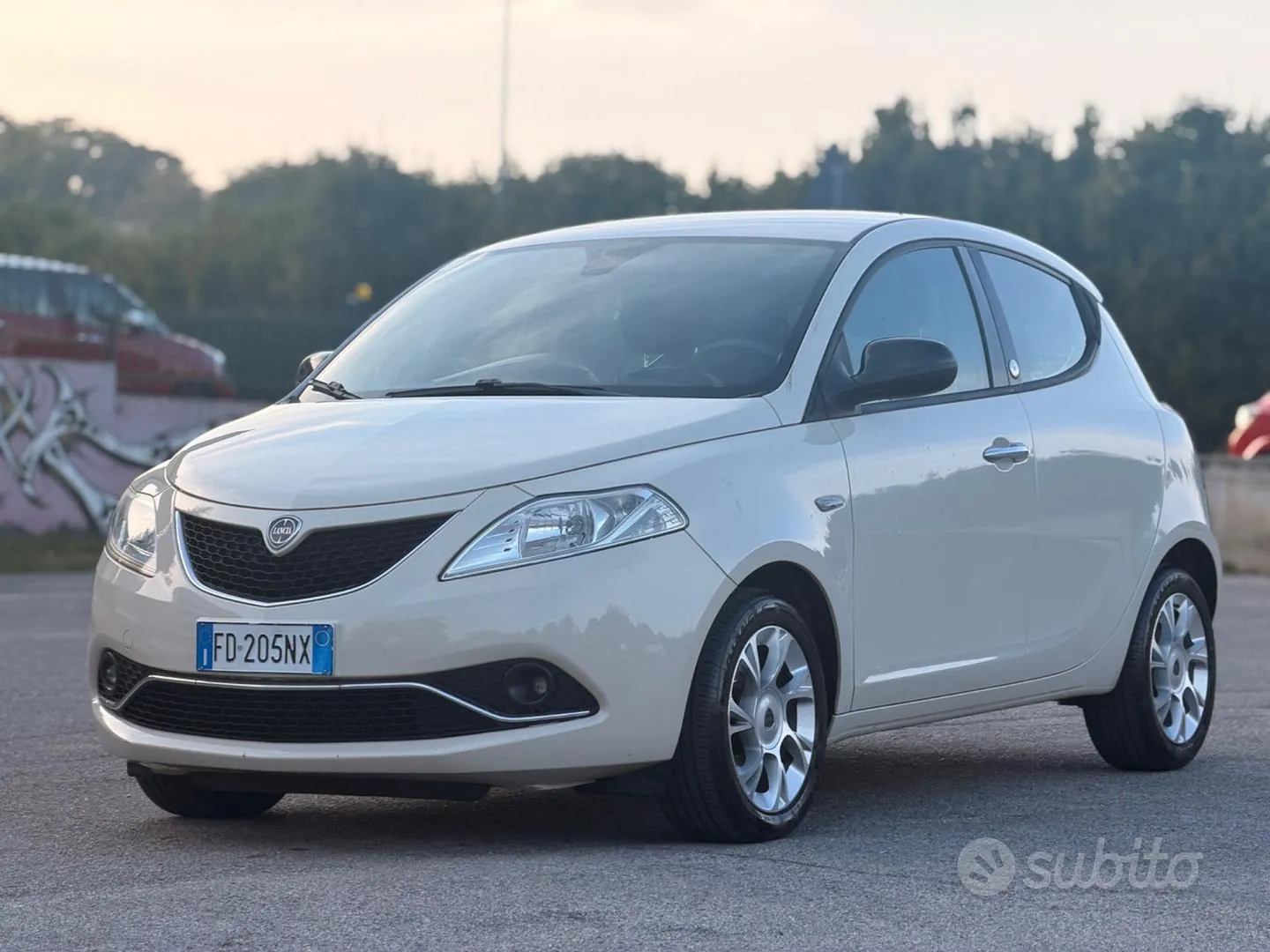 Lancia Ypsilon