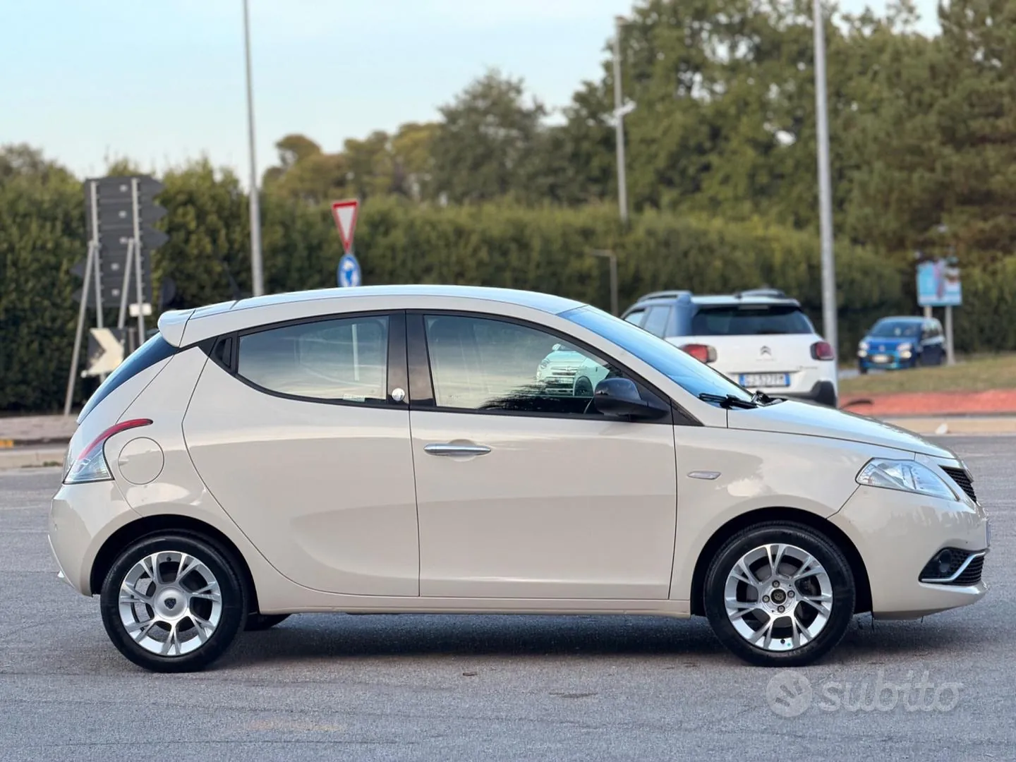 Lancia Ypsilon 2016 photo 4