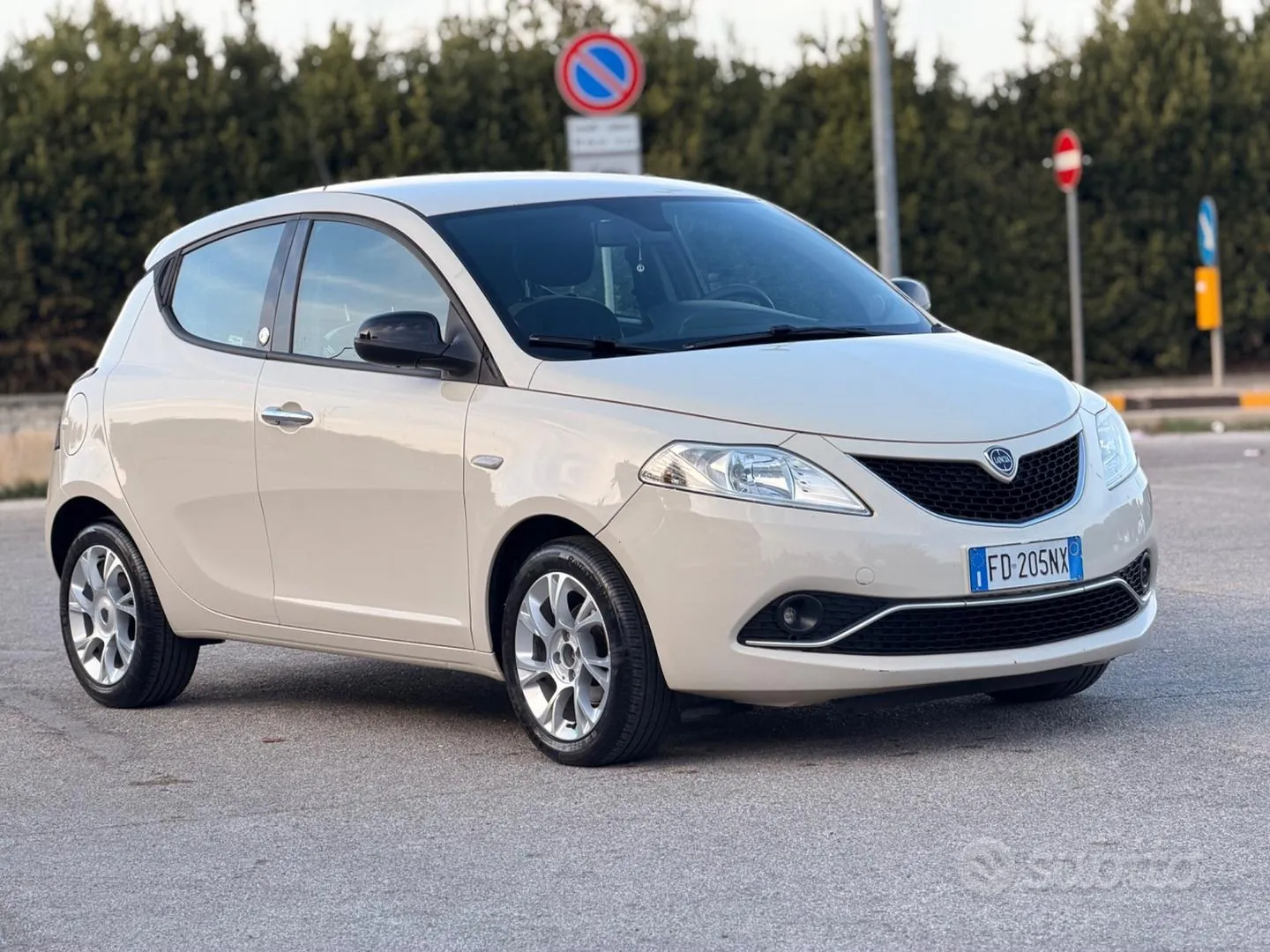 Lancia Ypsilon 2016 photo 3