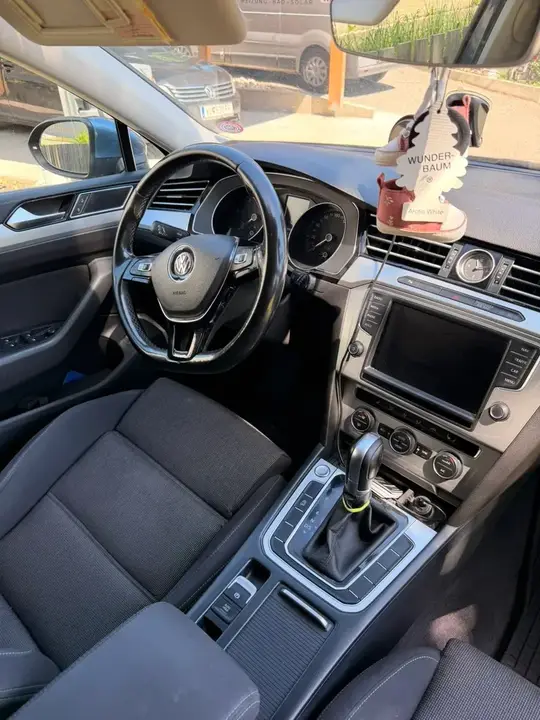 Volkswagen Passat 2015 photo 2