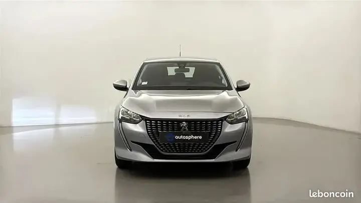 Peugeot 208 2021 photo 2