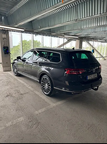 Volkswagen Passat 2018 photo 2