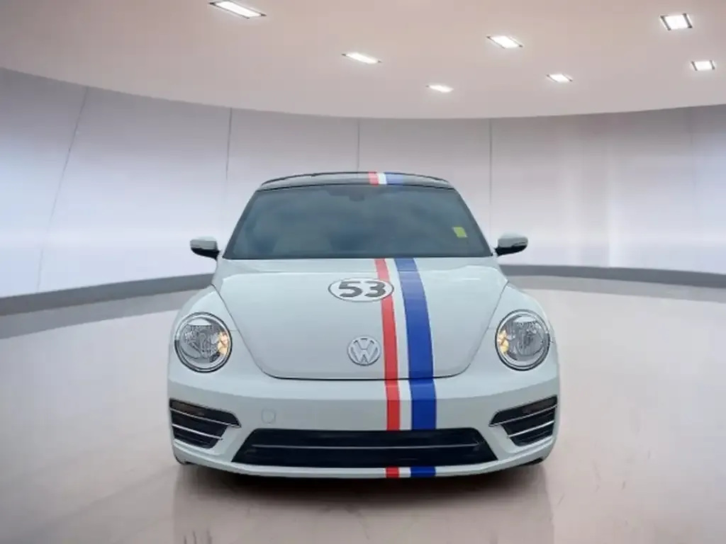 Volkswagen Beetle 2019 photo 2