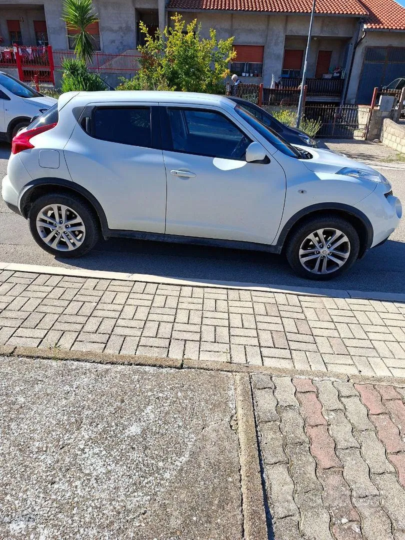 Nissan Juke 2011 photo 4