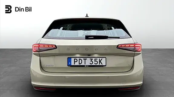 Skoda Superb 2025 photo 5