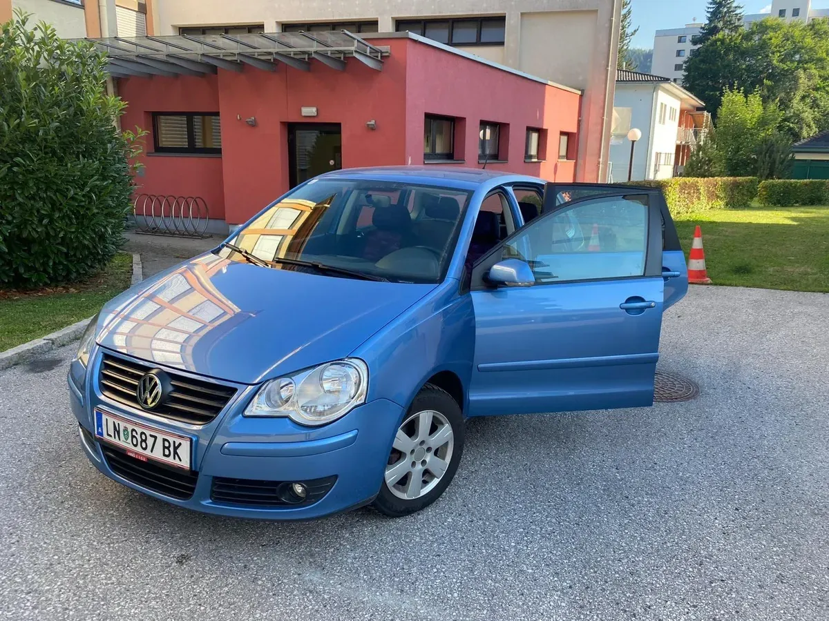 Volkswagen Polo 2008 photo 2