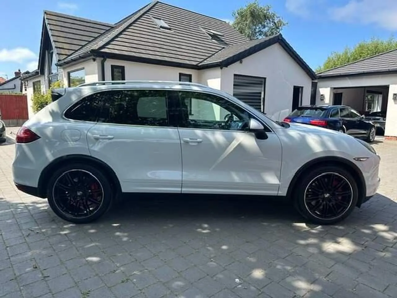 Porsche Cayenne 2012 photo 4