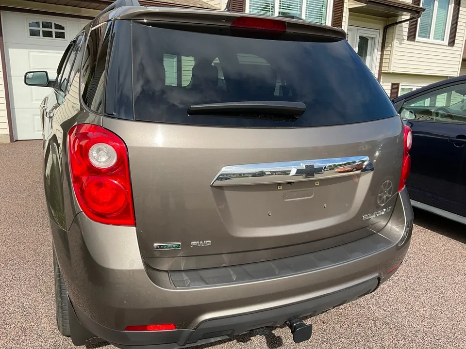 Chevrolet Equinox 2012 photo 2