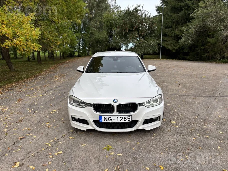 BMW 318 2013 photo 2
